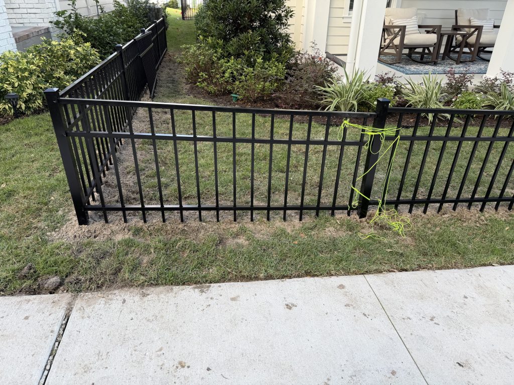 aluminum fence panels a part is sinking on the ground
